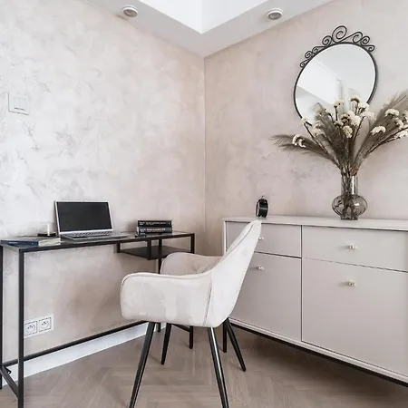 Apartment Gold Premium 2 Warsaw